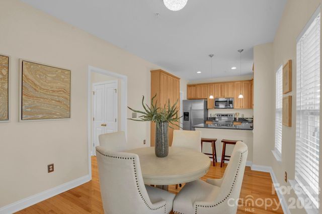 923 Gracie Way, Charlotte, NC 28204