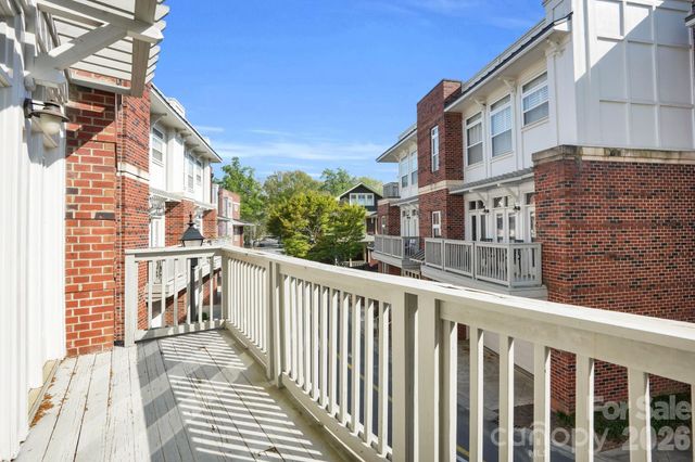 923 Gracie Way, Charlotte, NC 28204