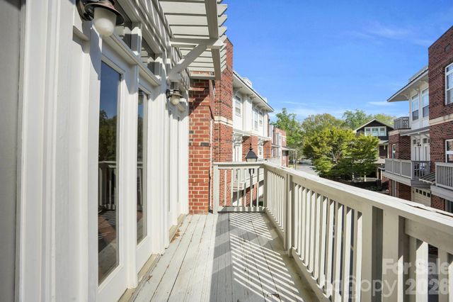 923 Gracie Way, Charlotte, NC 28204