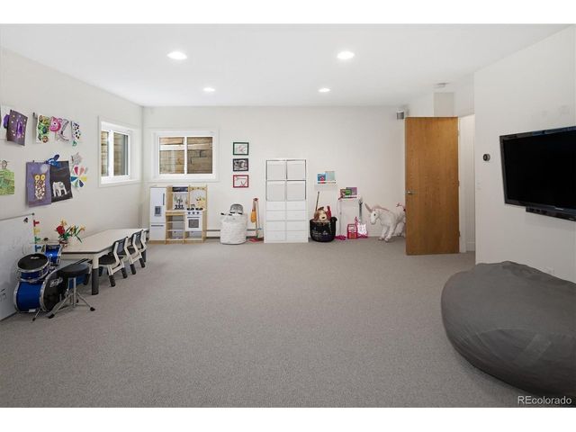 23776 Currant Dr, Golden, CO 80401