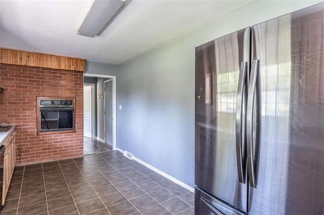 33 Lady Marian Drive, Rome, GA 30161