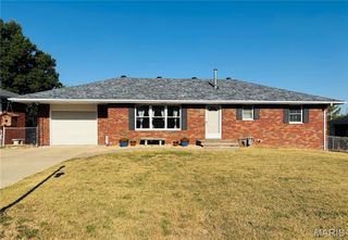 2609 Mariana Drive, Godfrey, IL 62035