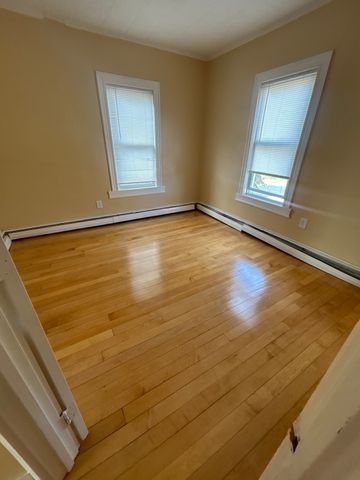 957 Warren Ave 1, Brockton, MA 02301