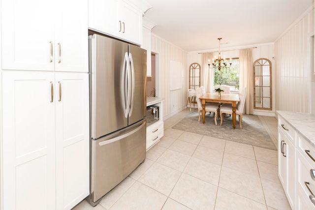 117 Pine Grove Avenue, Summerville, SC 29483