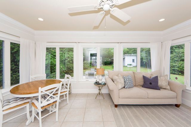 117 Pine Grove Avenue, Summerville, SC 29483