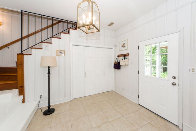 117 Pine Grove Avenue, Summerville, SC 29483