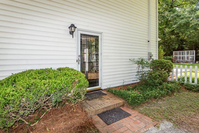 117 Pine Grove Avenue, Summerville, SC 29483