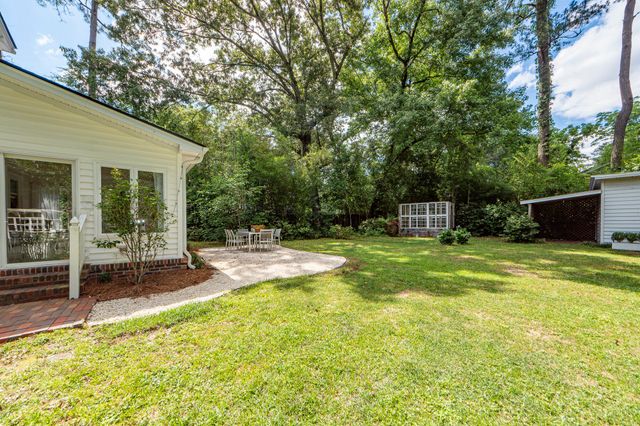 117 Pine Grove Avenue, Summerville, SC 29483
