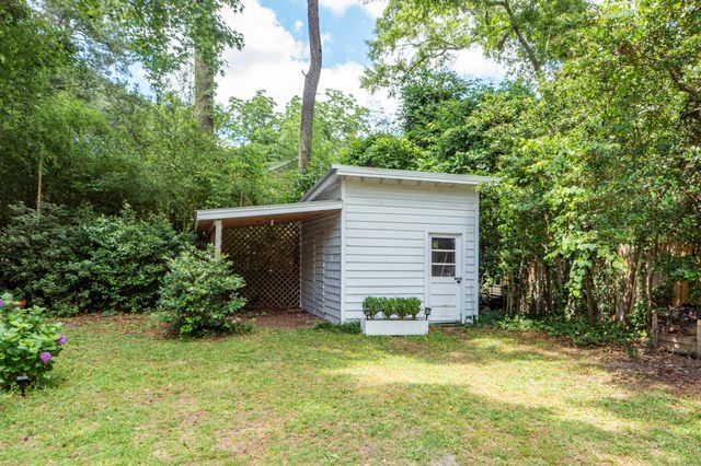 117 Pine Grove Avenue, Summerville, SC 29483