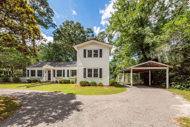 117 Pine Grove Avenue, Summerville, SC 29483