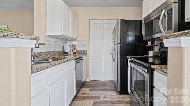3811 Carl Parmer Drive, Harrisburg, NC 28075
