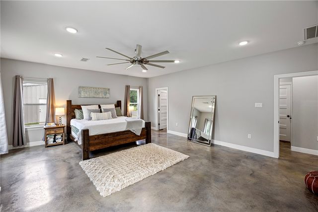 10350 Cherokee Loop, Dardanelle, AR 72834