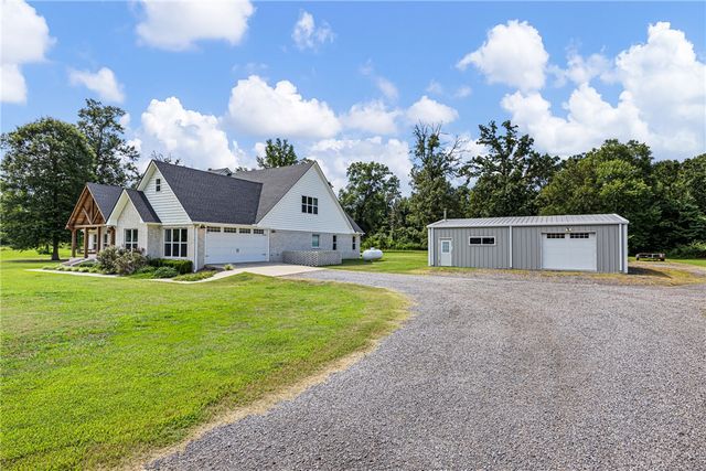 10350 Cherokee Loop, Dardanelle, AR 72834