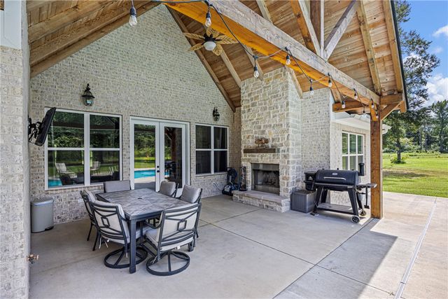 10350 Cherokee Loop, Dardanelle, AR 72834