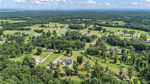 10350 Cherokee Loop, Dardanelle, AR 72834