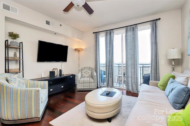 1315 East Boulevard 612, Charlotte, NC 28203