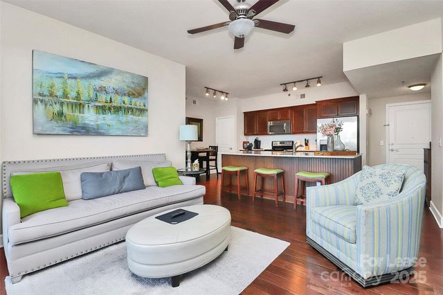 1315 East Boulevard 612, Charlotte, NC 28203