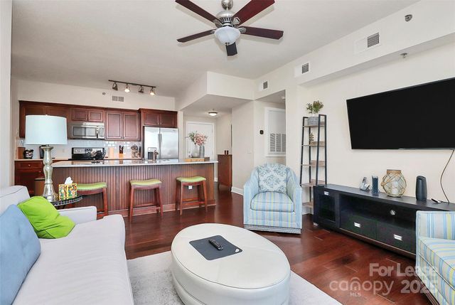 1315 East Boulevard 612, Charlotte, NC 28203