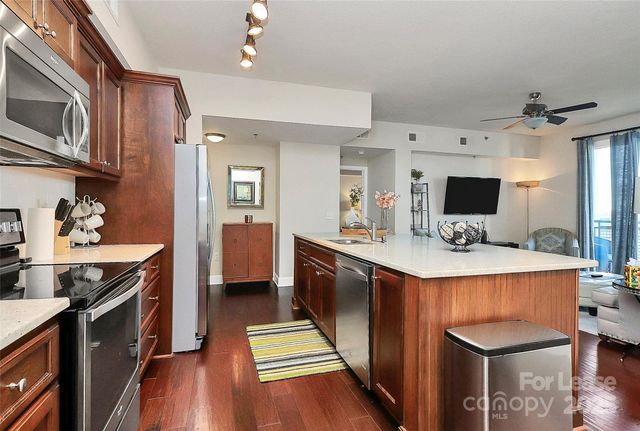 1315 East Boulevard 612, Charlotte, NC 28203