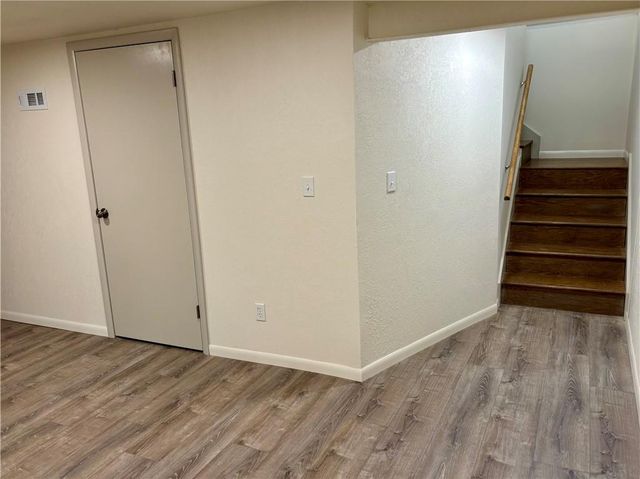 7236 Newton Drive, Overland Park, KS 66204