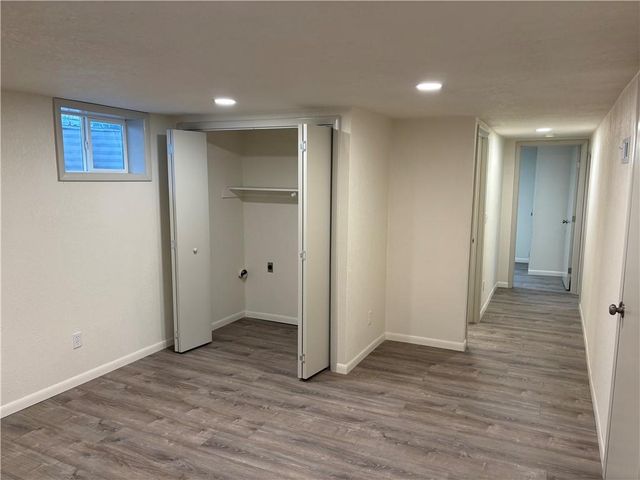 7236 Newton Drive, Overland Park, KS 66204