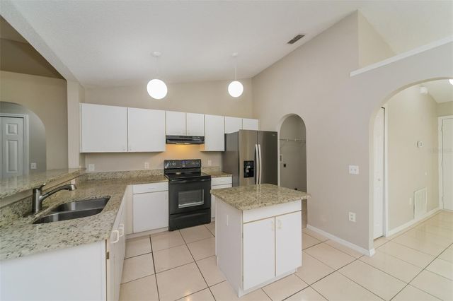 611 BASINGSTOKE COURT, Kissimmee, FL 34758