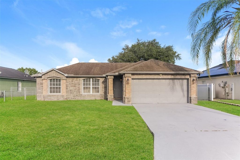 611 BASINGSTOKE COURT, Kissimmee, FL 34758