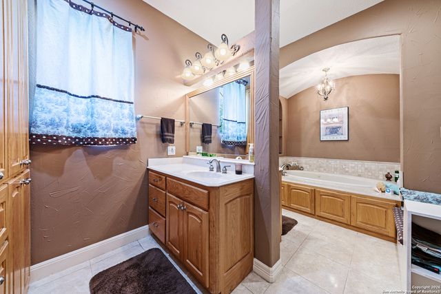 265 Fossil Hills, Spring Branch, TX 78070