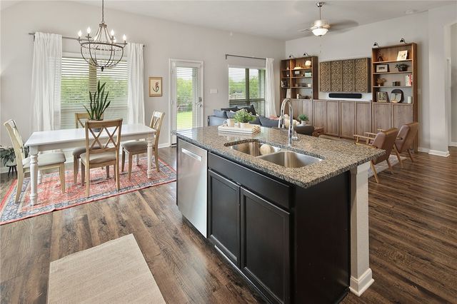 4025 Dunlap Loop, College Station, TX 77845