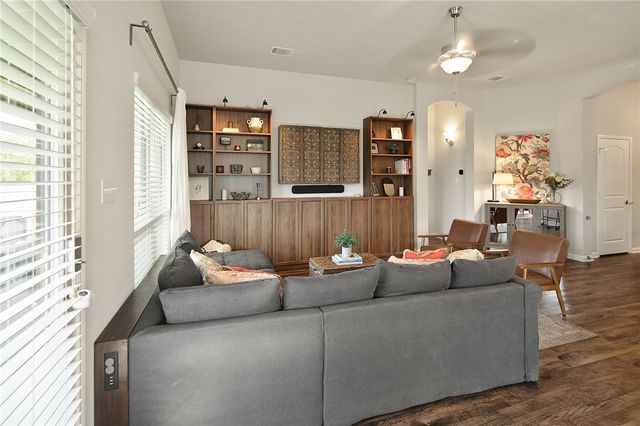 4025 Dunlap Loop, College Station, TX 77845