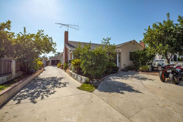 7731 Klump, Los Angeles, CA 91352
