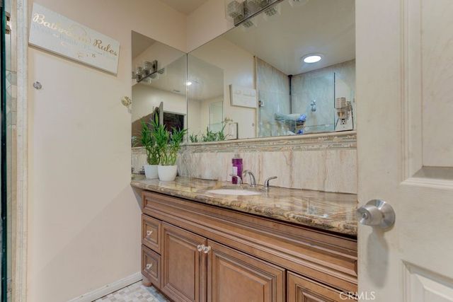 7731 Klump, Los Angeles, CA 91352