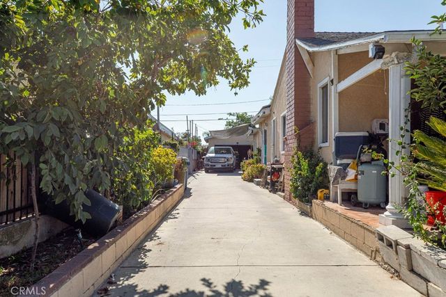 7731 Klump, Los Angeles, CA 91352