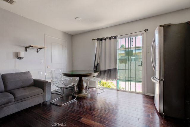 7731 Klump, Los Angeles, CA 91352
