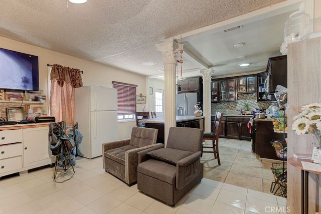 7731 Klump, Los Angeles, CA 91352