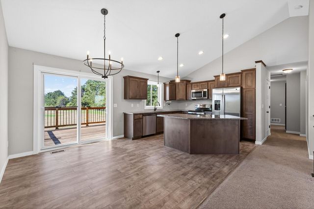2130 357th Avenue NE, Cambridge, MN 55008