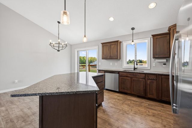 2130 357th Avenue NE, Cambridge, MN 55008