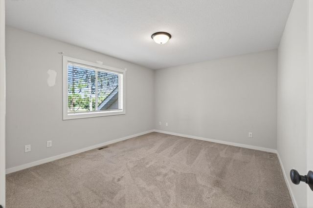 2130 357th Avenue NE, Cambridge, MN 55008
