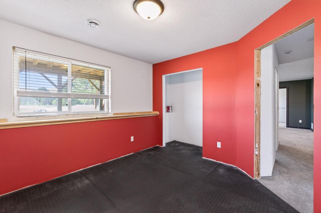 2130 357th Avenue NE, Cambridge, MN 55008