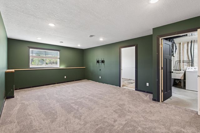 2130 357th Avenue NE, Cambridge, MN 55008