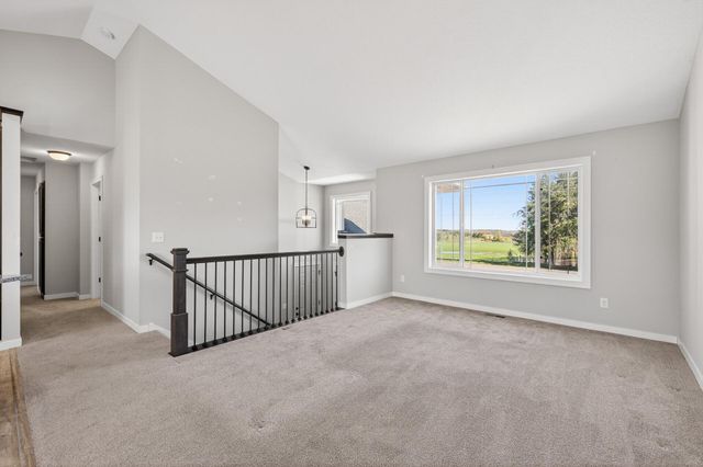 2130 357th Avenue NE, Cambridge, MN 55008