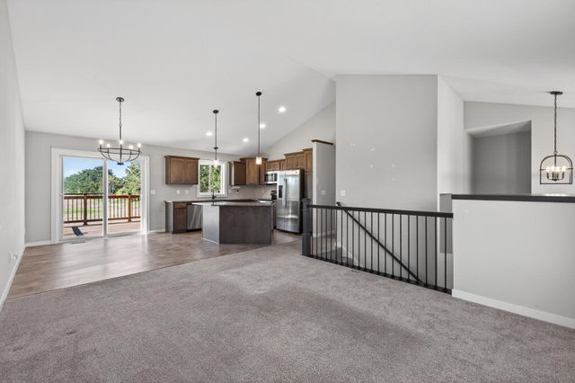 2130 357th Avenue NE, Cambridge, MN 55008