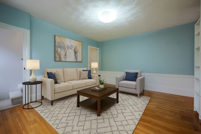 18 Beacon Place 18, Melrose, MA 02176