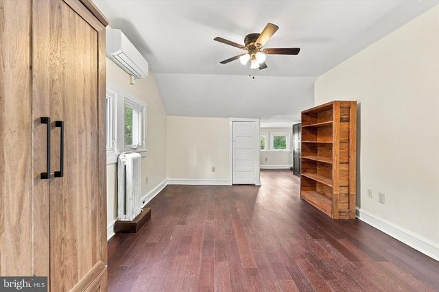 834 BELMONT AVE, Collingswood, NJ 08108