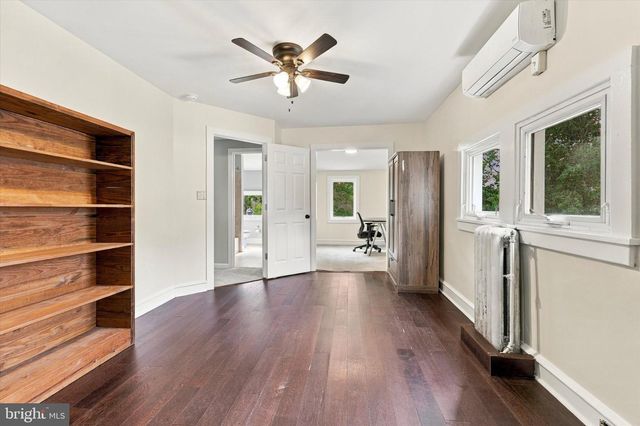 834 BELMONT AVE, Collingswood, NJ 08108
