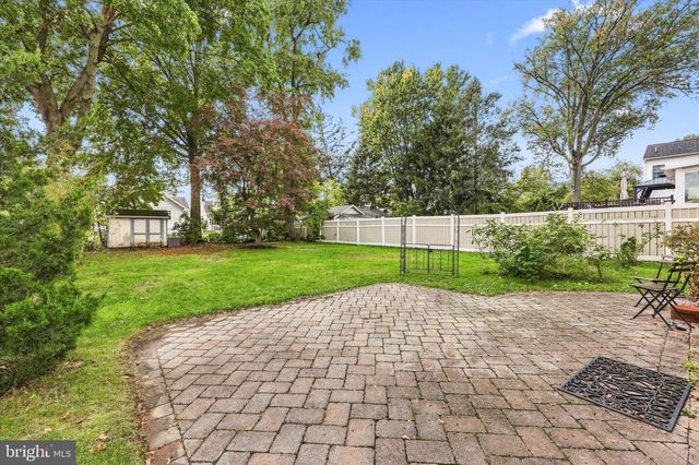 834 BELMONT AVE, Collingswood, NJ 08108