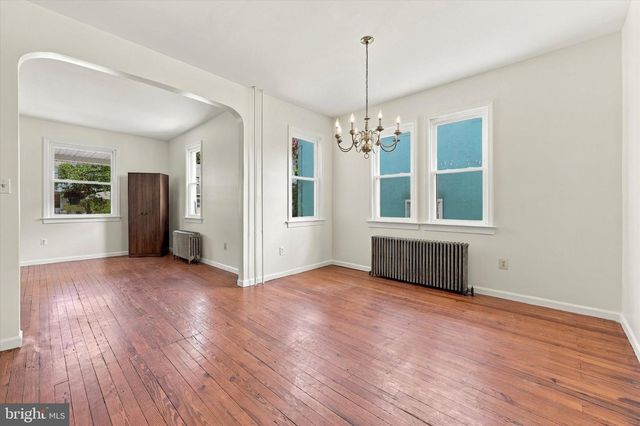 834 BELMONT AVE, Collingswood, NJ 08108