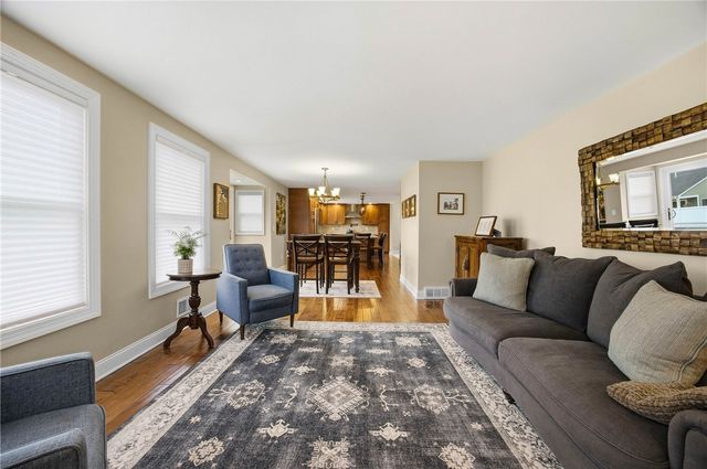 386 Crosby Lane, Greece, NY 14612