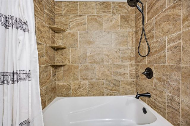 386 Crosby Lane, Greece, NY 14612