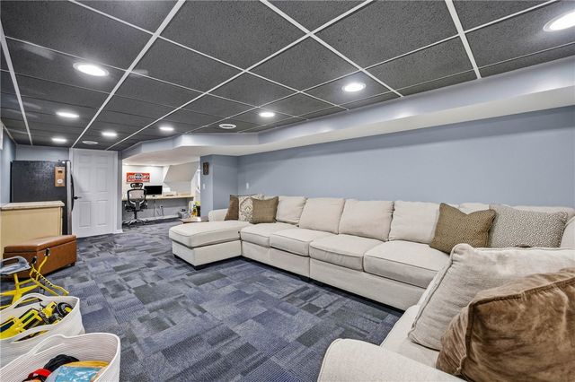 386 Crosby Lane, Greece, NY 14612